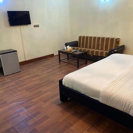 Imperial Guest House Islamabad Zewnętrze zdjęcie