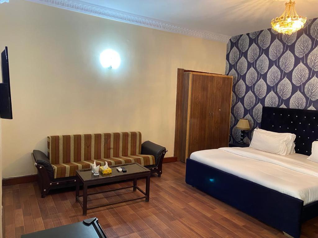 Imperial Guest House Islamabad Zewnętrze zdjęcie